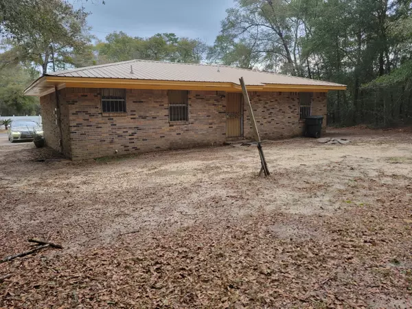 Defuniak Springs, FL 32433,300 Vann Avenue