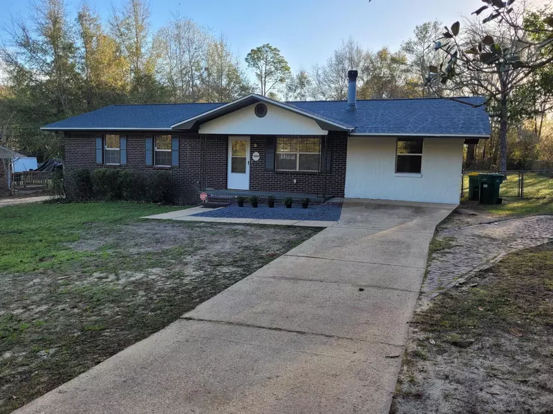 320 Forrest Parkway, Crestview, FL 32539