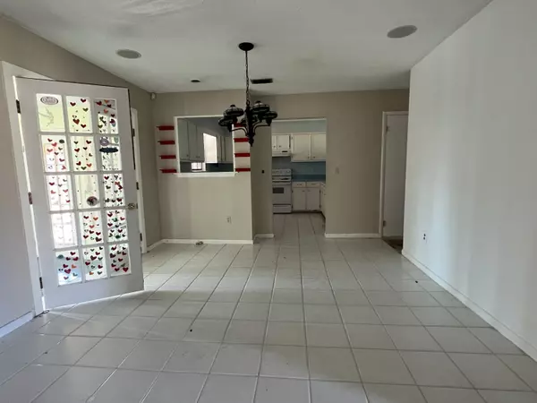 Destin, FL 32541,712 Elise Lane