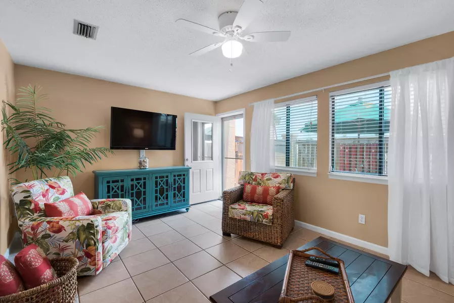 8443 Gulf Boulevard  #B3, Navarre, FL 32566