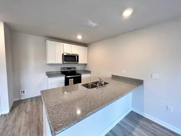 Crestview, FL 32539,3135 Van Day Way