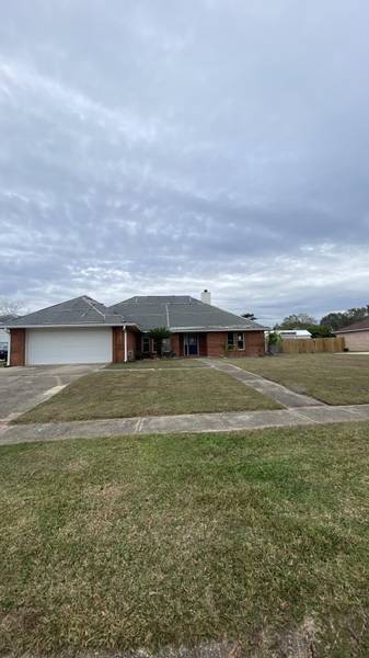 10041 Bristol Park Road, Cantonment, FL 32533