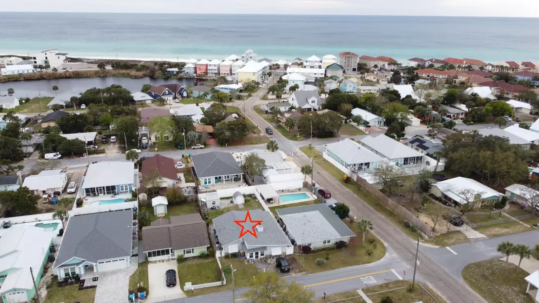 21417 Hilltop Avenue, Panama City Beach, FL 32413
