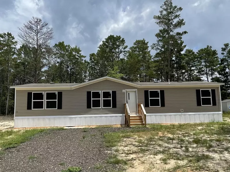 46 W Cornflower Avenue, Defuniak Springs, FL 32433