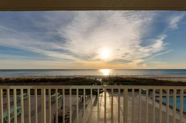 6213 Thomas Drive  #UNIT 207, Panama City Beach, FL 32408