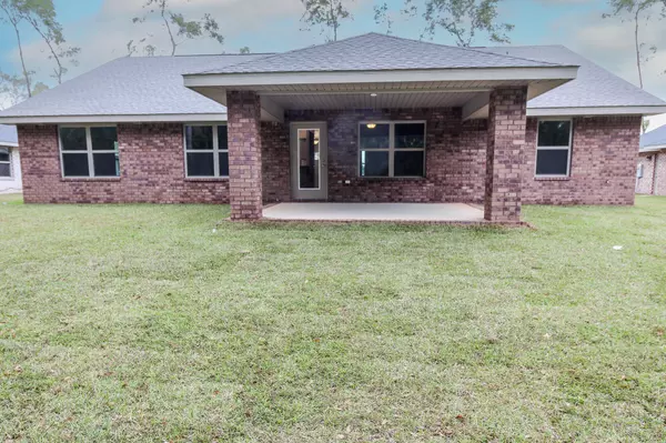 Crestview, FL 32536,5820 Crestlake Drive