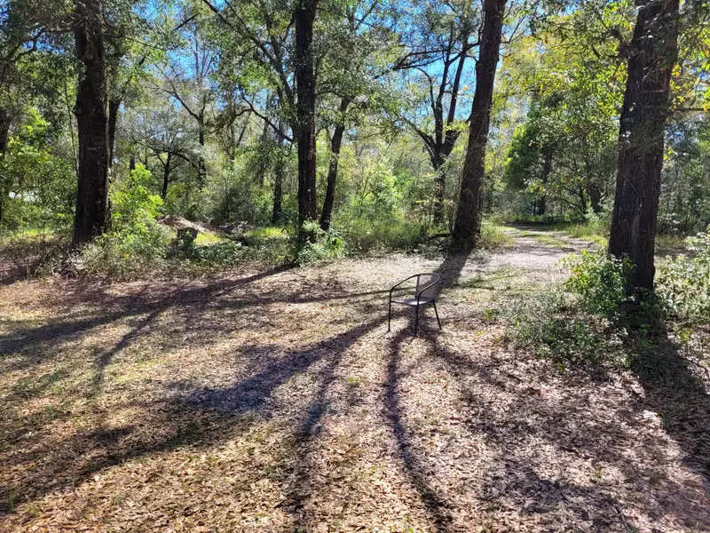 87 Pecan Drive, Freeport, FL 32439