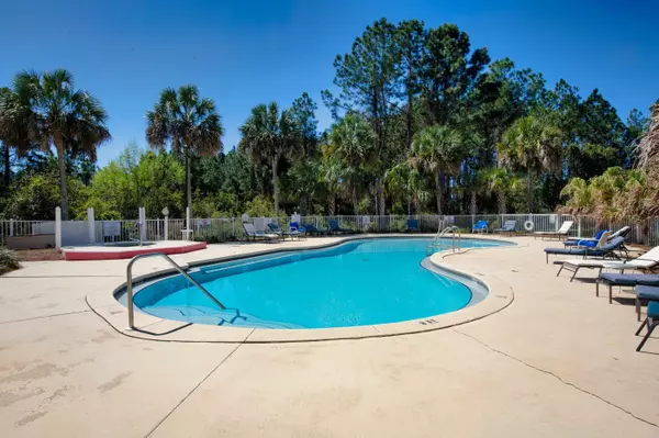 4270 Calinda Lane  #APT 325, Niceville, FL 32578