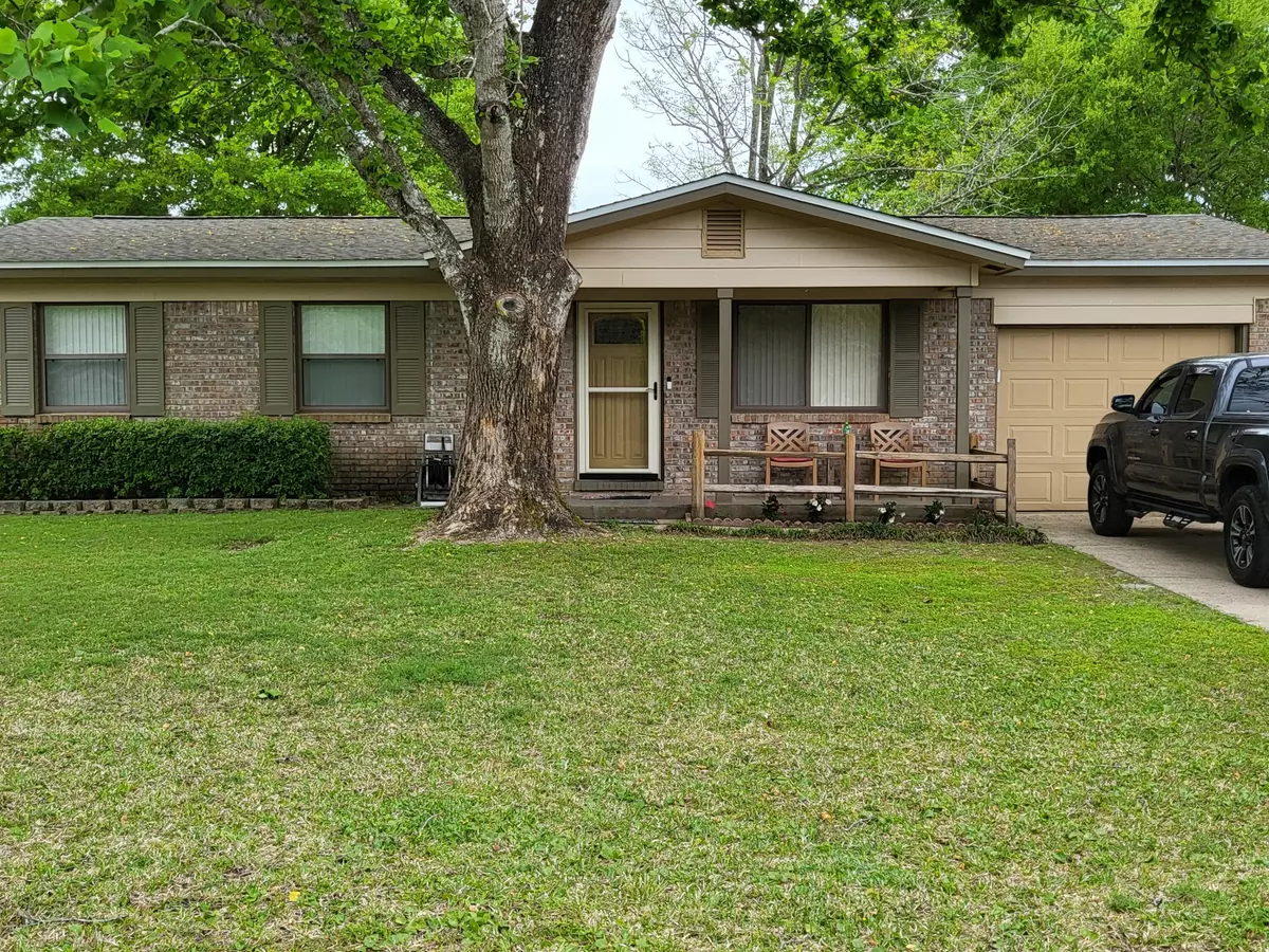 Shalimar, FL 32579,15 Berwick Circle