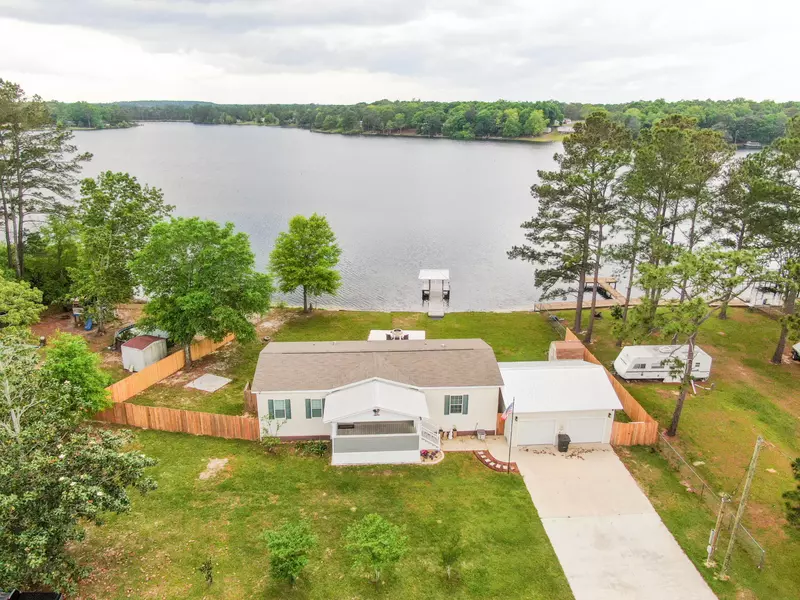 808 Paradise Island Drive, Defuniak Springs, FL 32433