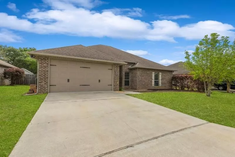 4596 Hermosa Road, Crestview, FL 32539