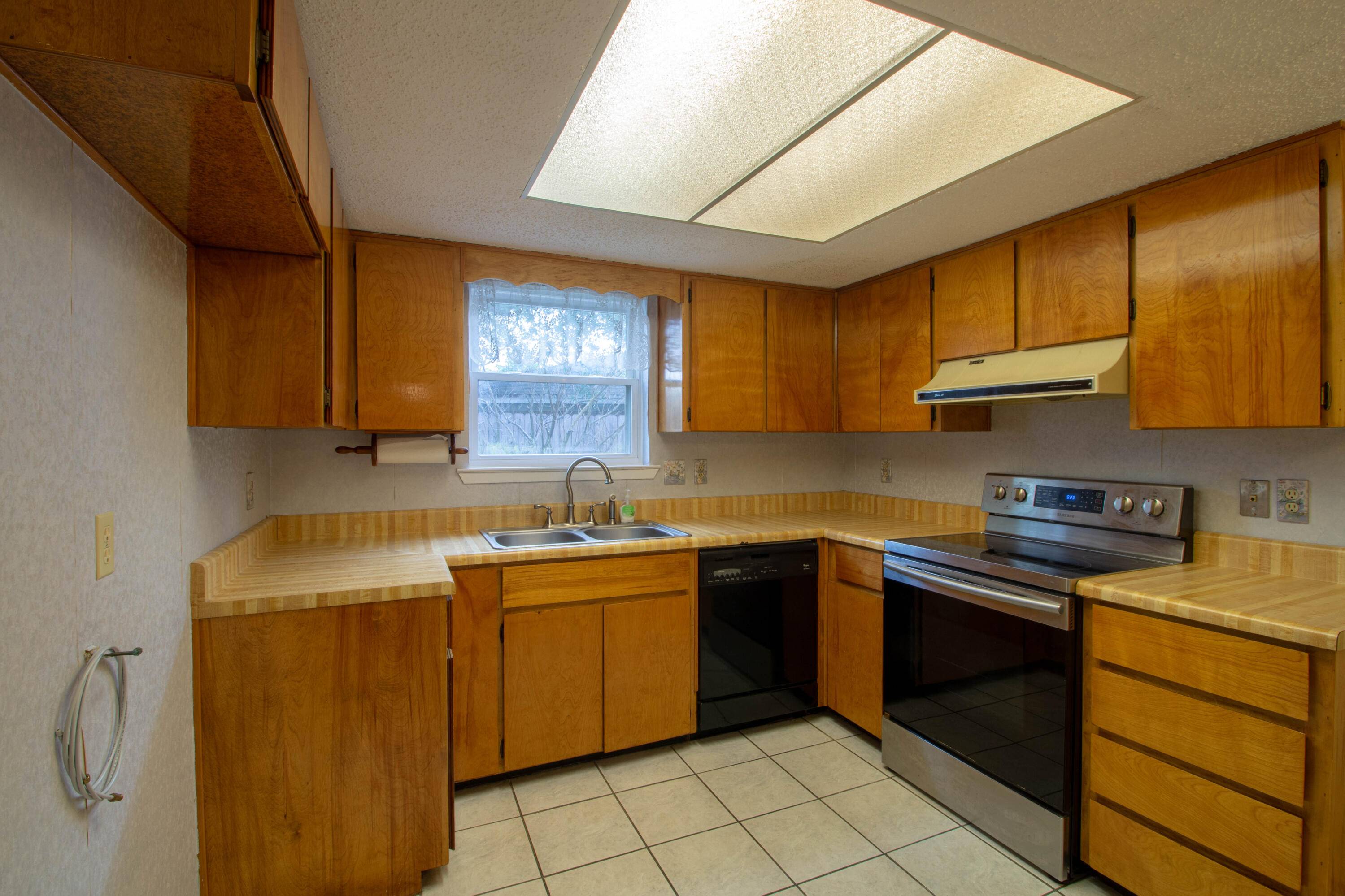 Fort Walton Beach, FL 32547,625 Ironwood Drive
