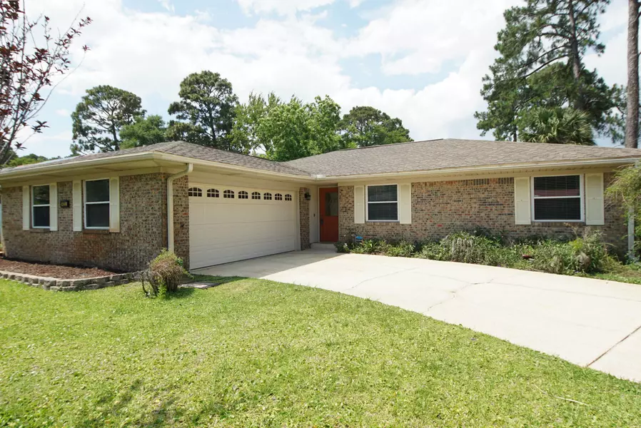 423 Tanglewood Drive, Fort Walton Beach, FL 32547