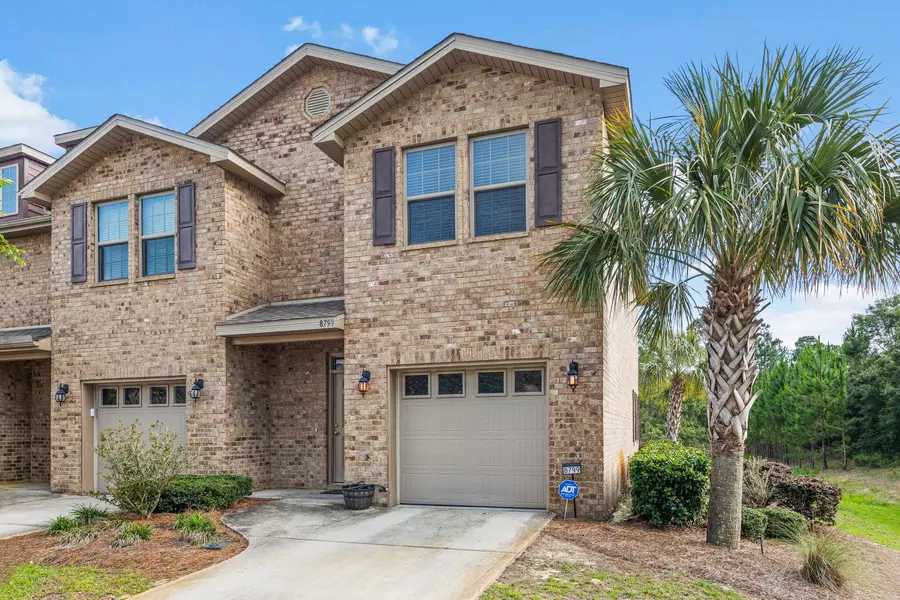 8799 Brown Pelican Circle, Navarre, FL 32566