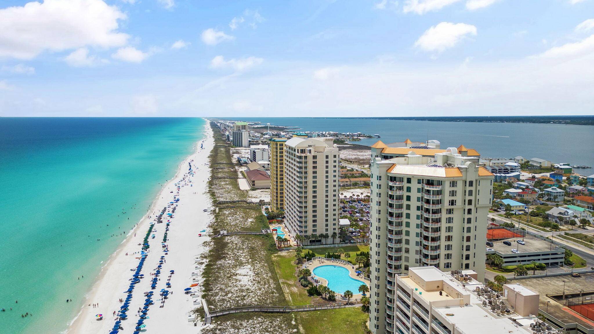 8499 Gulf Boulevard  #APT 206, Navarre, FL 32566