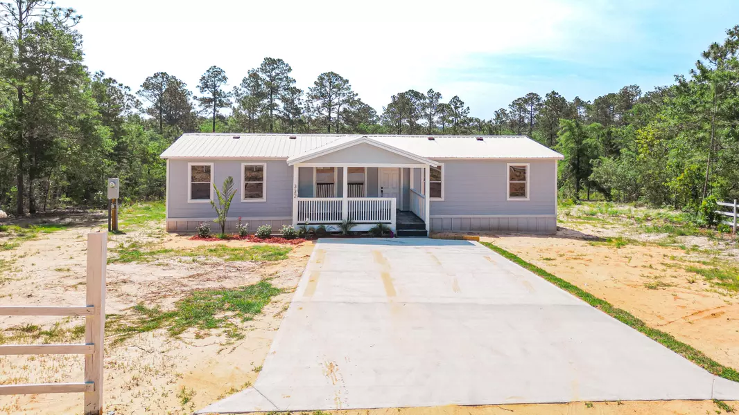 332 Schubert Circle, Defuniak Springs, FL 32433