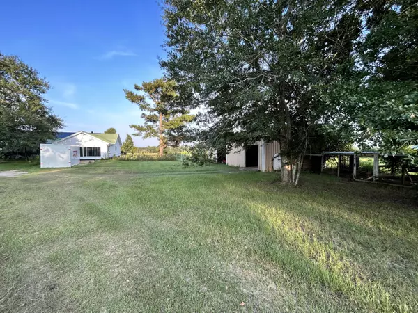 Laurel Hill, FL 32567,384 County Line Road