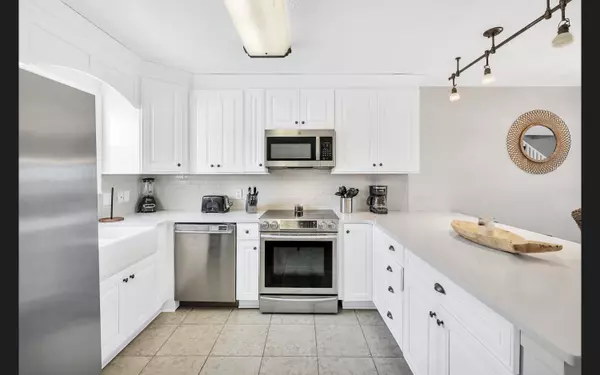 Panama City Beach, FL 32461,154 W west park place ave Avenue  #E