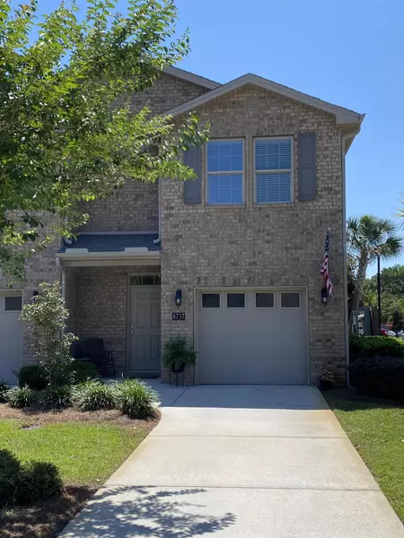 8737 Brown Pelican Circle, Navarre, FL 32566