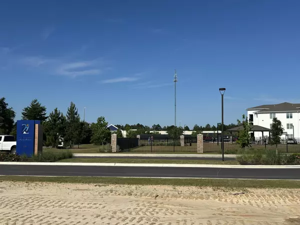 Crestview, FL 32536,4.26+/-AC Mirage Avenue