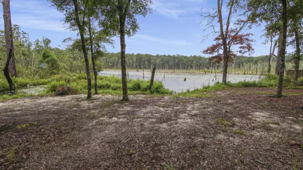 Defuniak Springs, FL 32433,561 Hunters Ridge Road