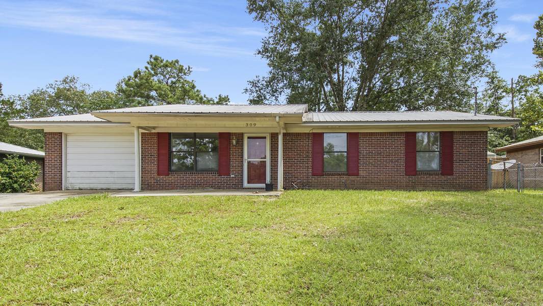 309 W Brock Avenue, Bonifay, FL 32425