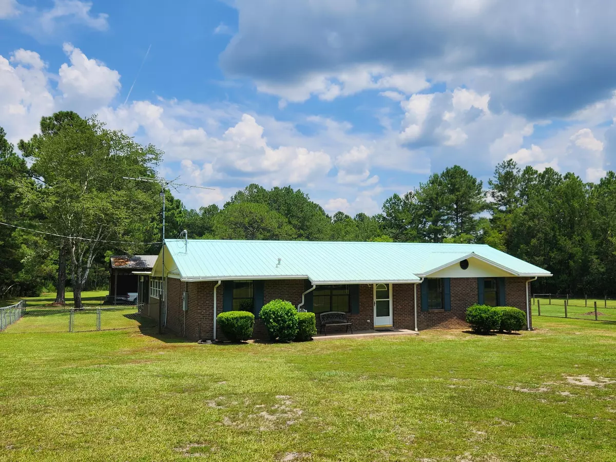 Bonifay, FL 32425,2143 Buck Treadwell Road