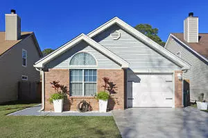 1711 Colonial Court, Fort Walton Beach, FL 32547