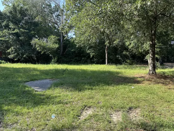 TBD W 1st Avenue,  Crestview,  FL 32536