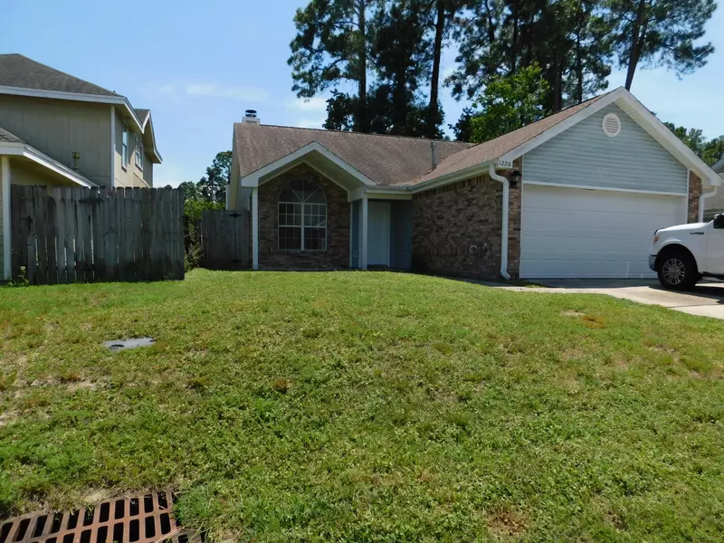 1220 Charleston Circle, Fort Walton Beach, FL 32547