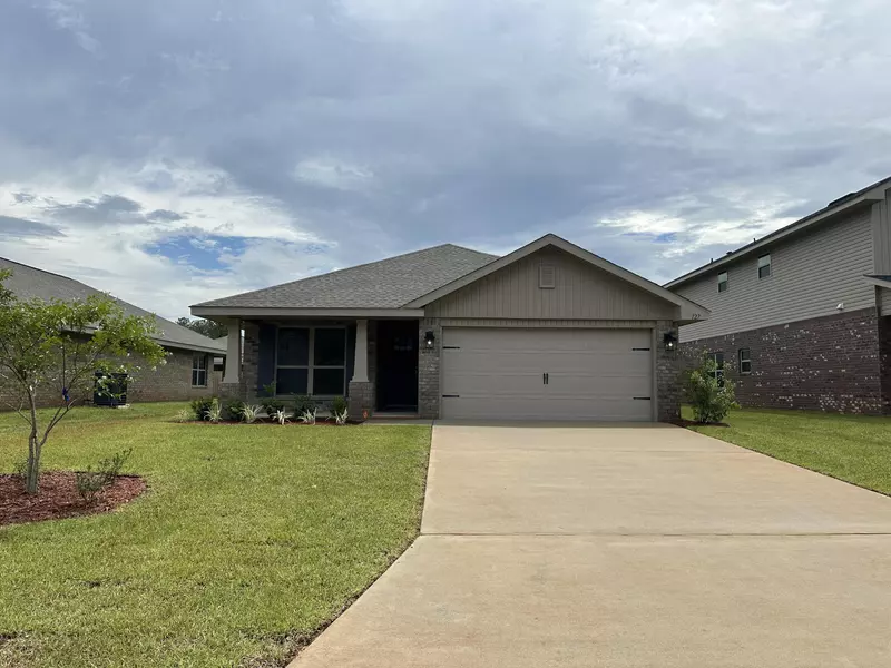 215 Baycliff Drive, Crestview, FL 32536