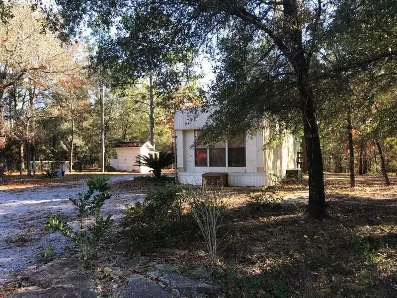 87 Crocus Avenue, Defuniak Springs, FL 32433