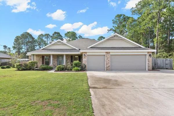 7427 Brewster Street, Navarre, FL 32566