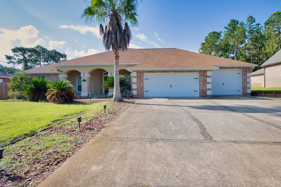 7729 Seaward Street, Navarre, FL 32566