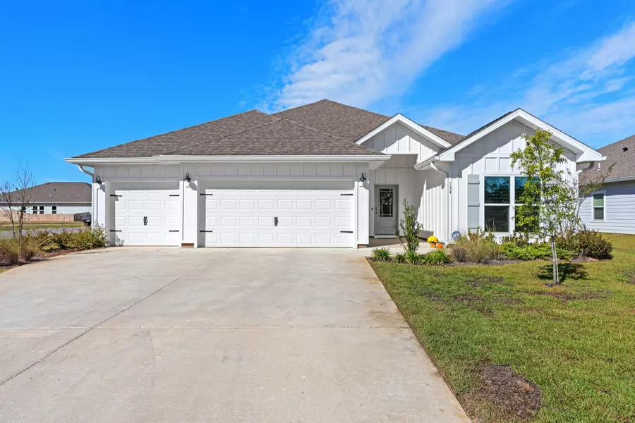 134 E Oak Trees Lane, Freeport, FL 32439