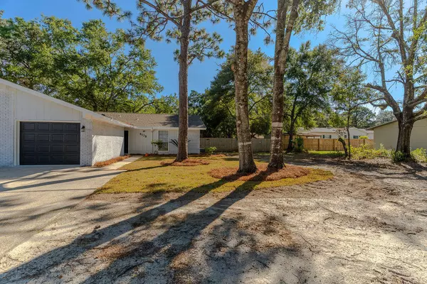 Fort Walton Beach, FL 32547,417 Bear Road  #B