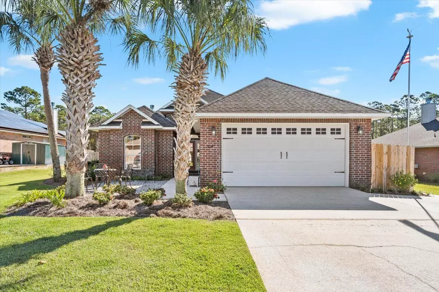 1654 Champagne Avenue, Gulf Breeze, FL 32563