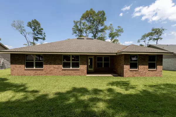 Crestview, FL 32536,5800 Crestlake Drive