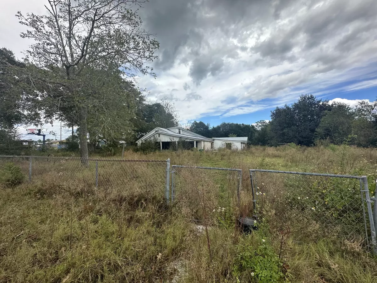 Crestview, FL 32536,131 Cayson Avenue