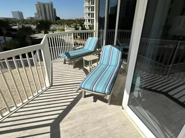 Destin, FL 32541,15300 Emerald Coast Parkway  #306