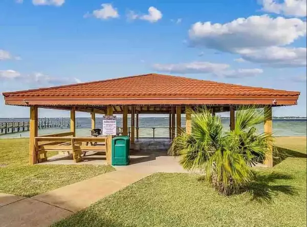 Navarre, FL 32566,7453 Sunset Harbor Dr  #1-210