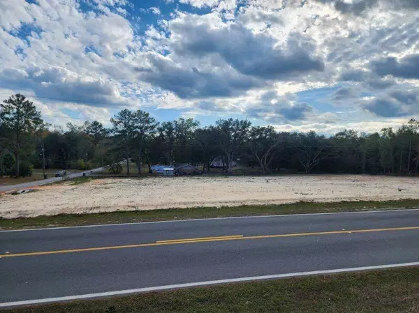 Chipley, FL 32428,908 Carol Court