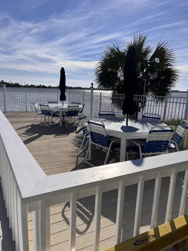 Fort Walton Beach, FL 32548,308 Miracle Strip Pkwy SW  #10A