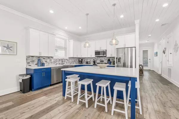 Destin, FL 32541,82 Sunfish Street