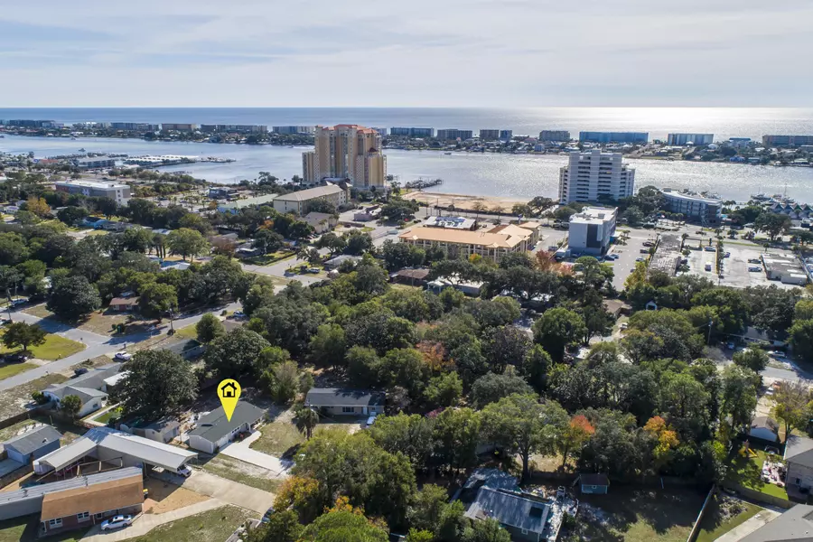 206 SW Rose Marie Court, Fort Walton Beach, FL 32548