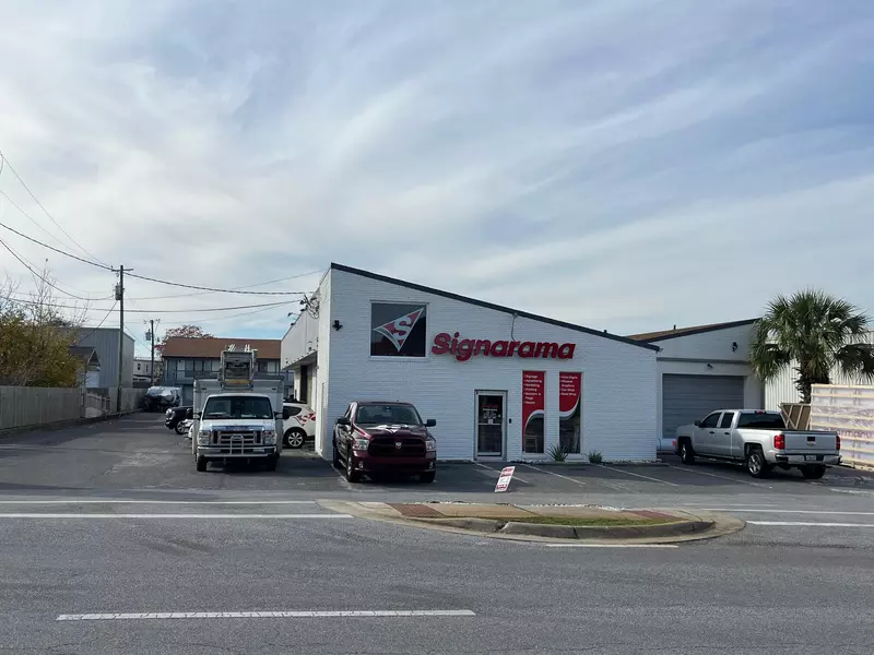 14, 500 SF Mixed Use Income Property, Destin, FL 32541