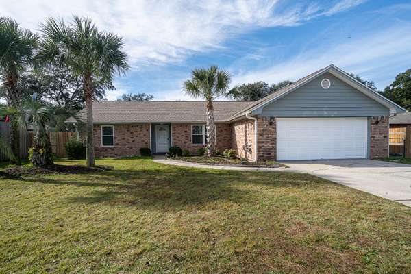 2759 Pleasant Bay Court, Navarre, FL 32566