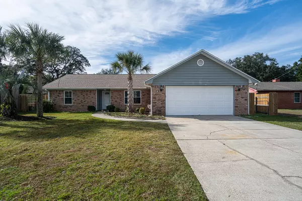 2759 Pleasant Bay Court, Navarre, FL 32566