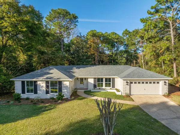 524 Golf Course Drive, Niceville, FL 32578