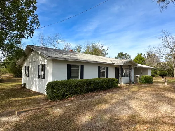 Marianna, FL 32446,2863 Calloway Street